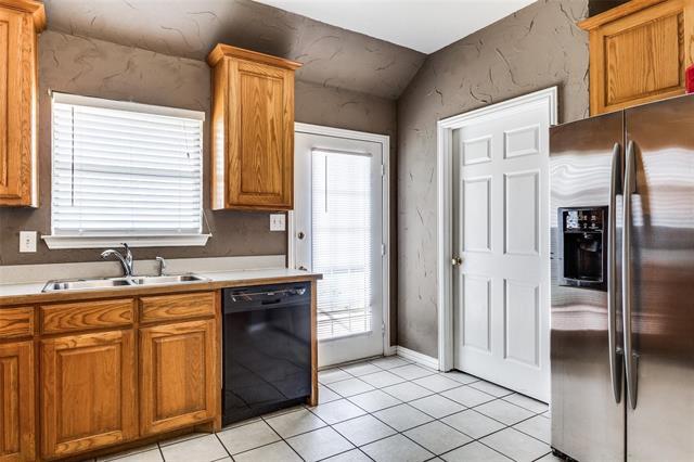 Building Photo - 1008 Treys Ct