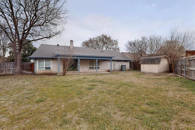 Building Photo - 2800 Hedgeway Dr