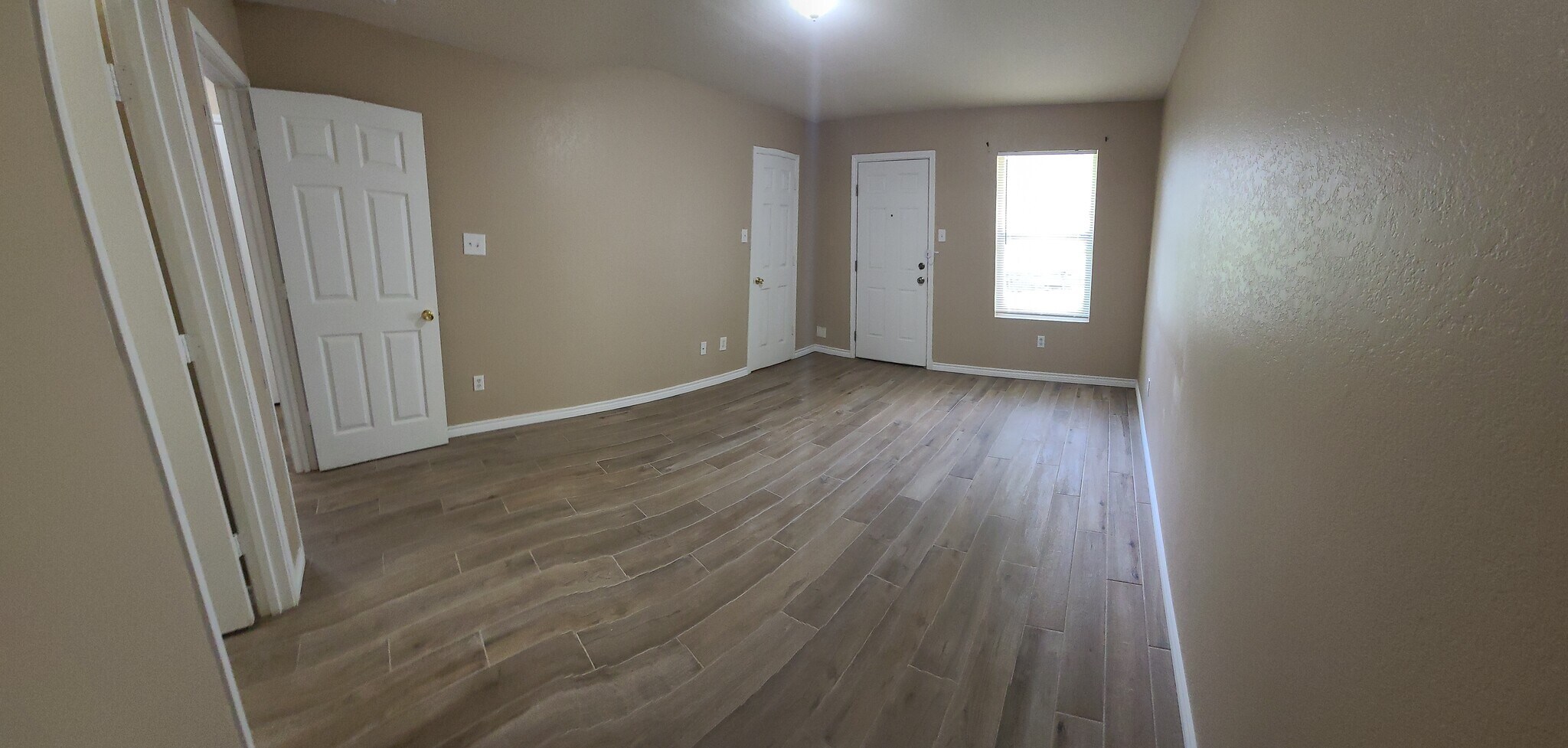 Building Photo - 8013 Julie Ave