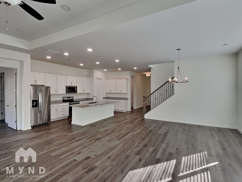 Building Photo - 4607 Kobus Ct.