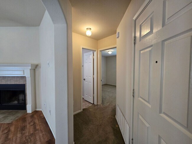 Building Photo - 4804 Bayer Hollow Dr