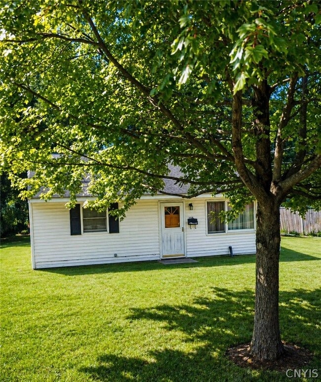 Building Photo - 204 Elmbrook Dr