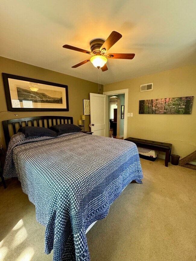 Building Photo - Single Family Home for Rent