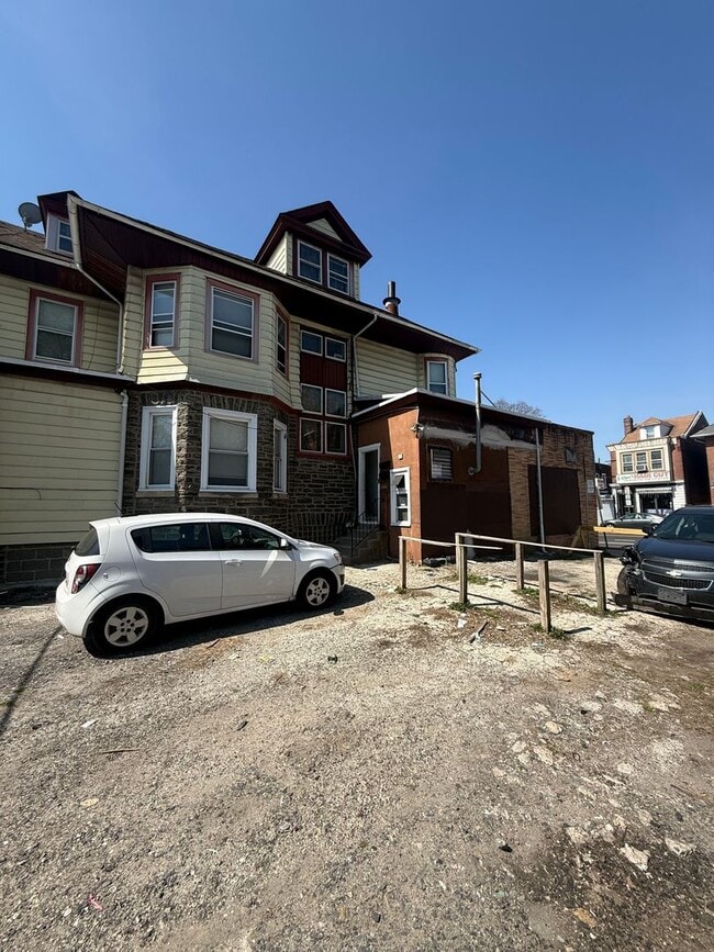 Building Photo - 6515 Rising Sun Ave