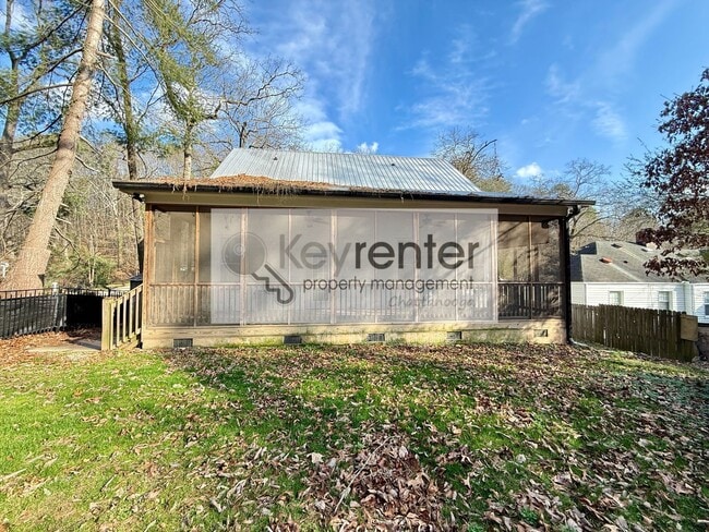 Building Photo - 2769 Haywood Ave