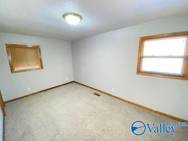 Building Photo - 93 Mountain View Dr