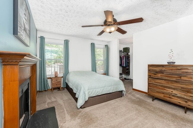 Building Photo - Beautiful Newport News Home