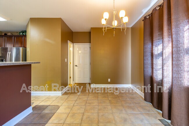 Building Photo - 8334 Bay Gardens Ln