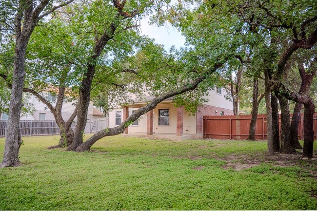 Building Photo - SOUTH KILLEEN HOME ON CORNER LOT ONLY $1950