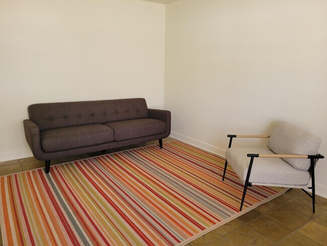 Building Photo - 361 S County Rd