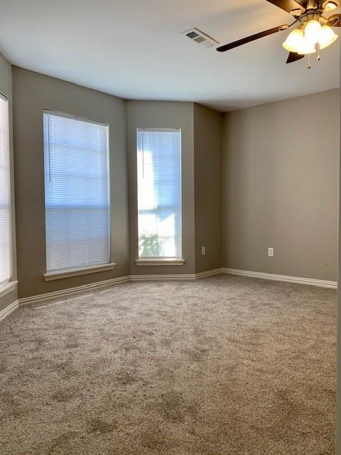 Building Photo - 565 Oakwoods Dr