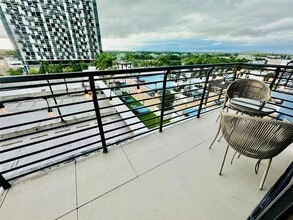 Building Photo - 5350 NW 84th Ave