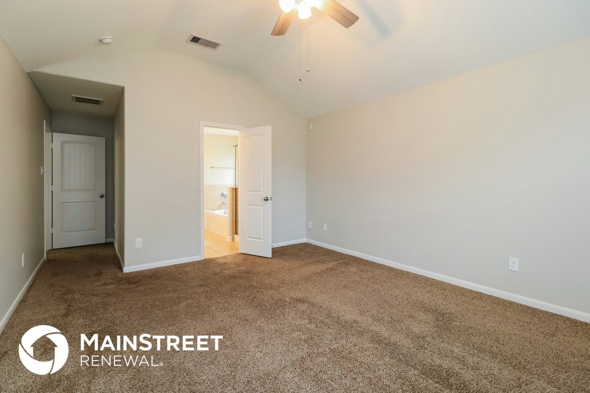 Building Photo - 17239 Glen Oaks Dr