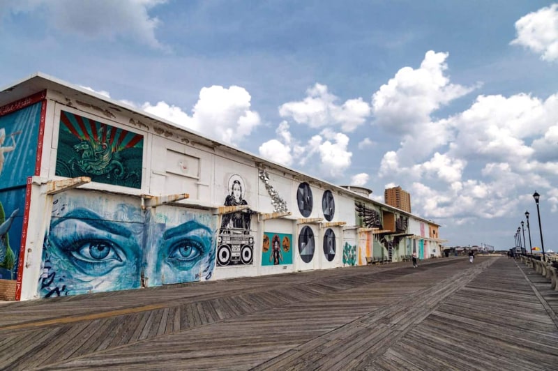 Building Photo - 301-309 4th Ave