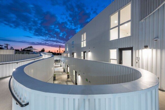 Building Photo - Modern - 2 Story Loft