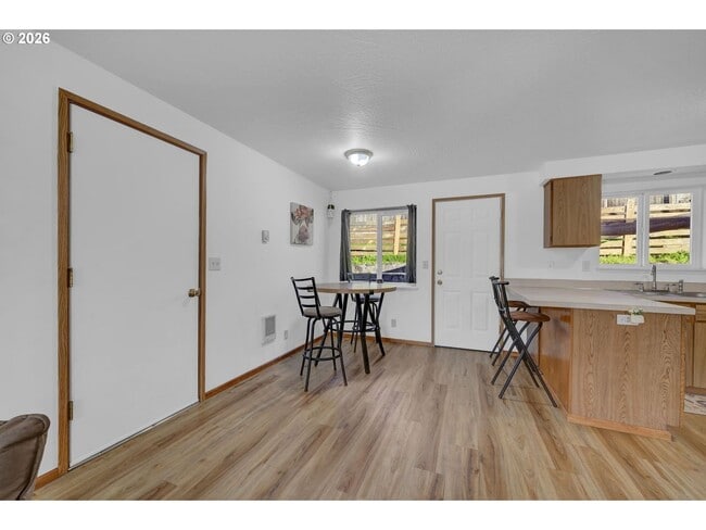 Building Photo - 3 Bed/ 1 Bath Home with RV Parking