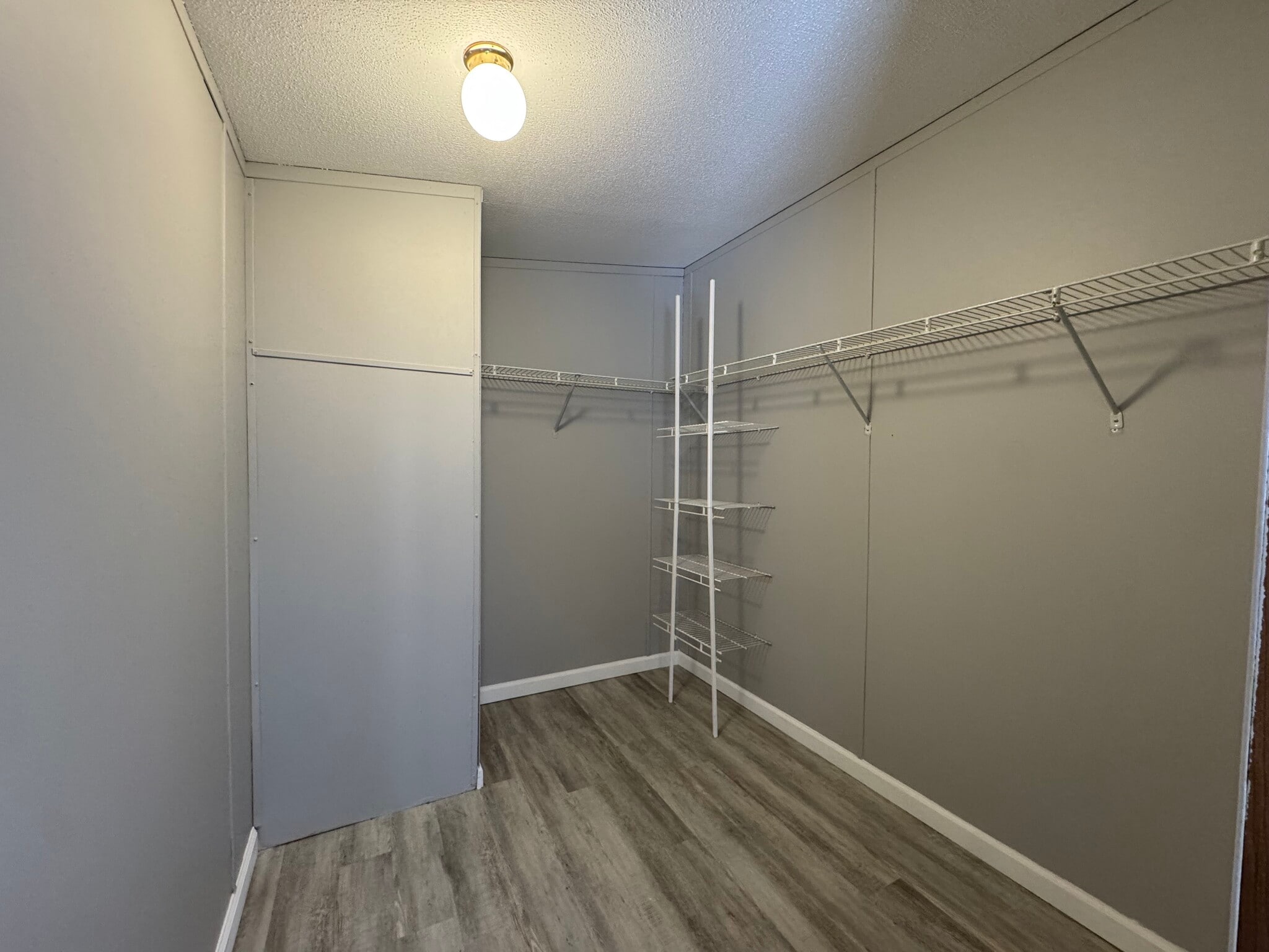 Building Photo - 4237 Daffodil Cir