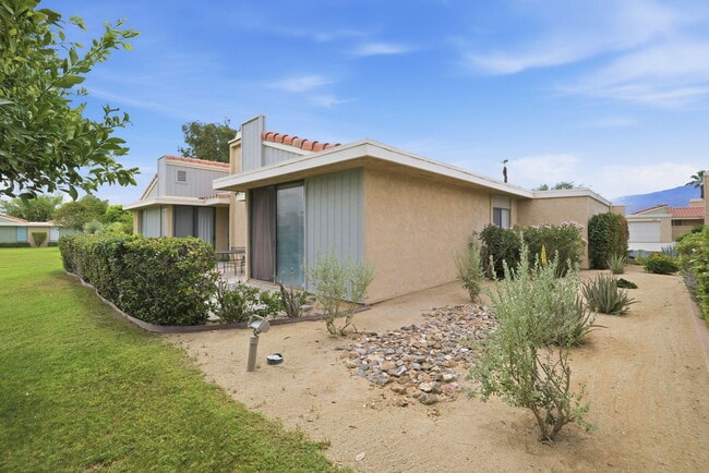 Building Photo - 72460 Rodeo Way