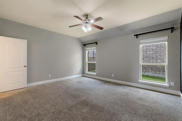 Building Photo - 920 Kinghaven Dr