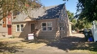 Building Photo - 4BR/2BA House only $2495/month!!!