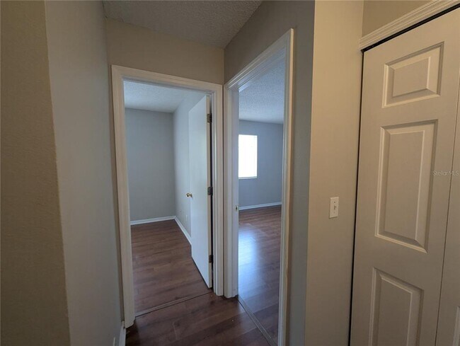 Building Photo - 4122 Waterside Island Ct