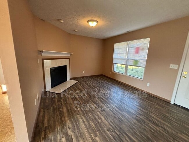 Building Photo - 3821 Cavanaugh Rd