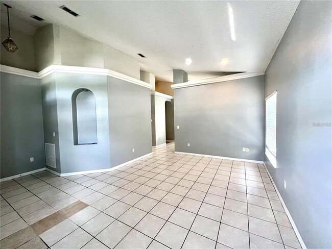 Building Photo - 16708 Glenbrook Blvd