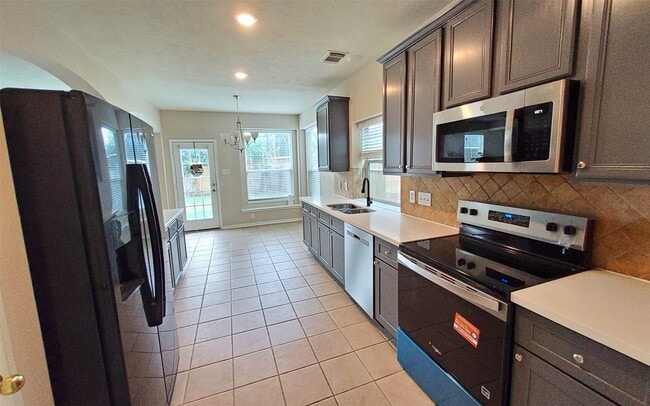 Building Photo - 2906 Humble Dr