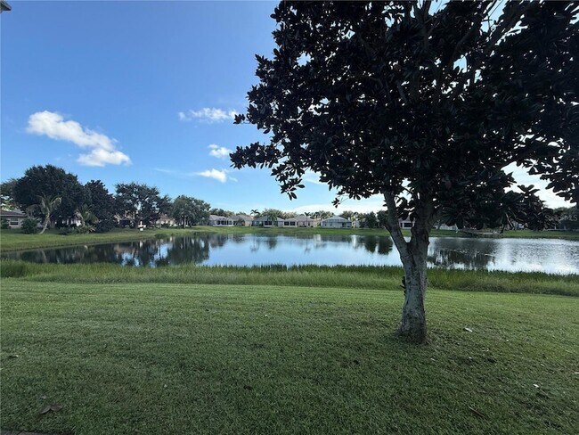 Building Photo - 501 Benton Dr