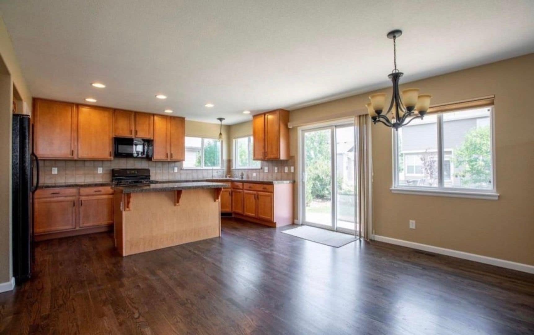 Building Photo - 6281 Sea Gull Cir