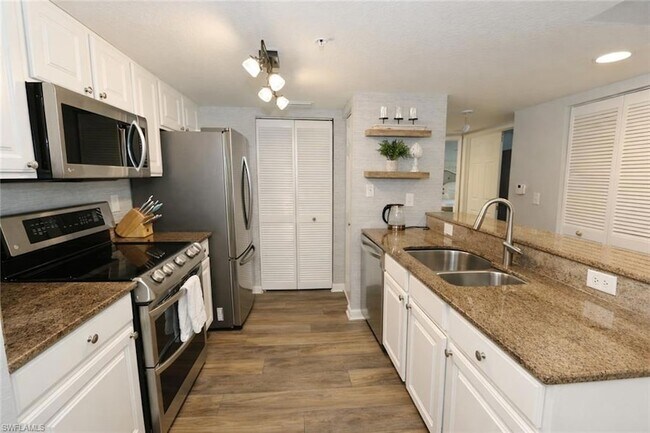 Building Photo - 4105 Residence Drive