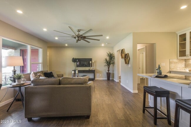 Building Photo - 2026 S El Camino Dr