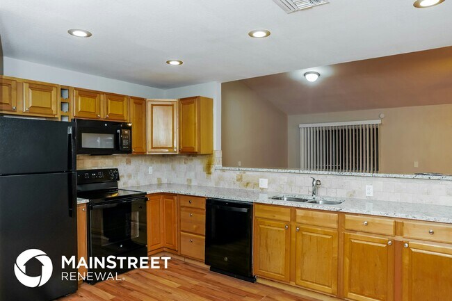 Building Photo - 2036 Walsh Ave SE