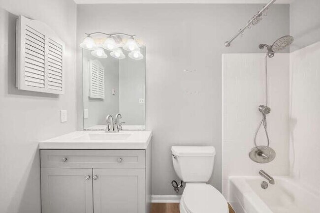 Building Photo - Spacious 4 Bedroom Home in Midlothian – Available August 15th – $3,000/mo