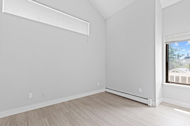 Floorplan - 3075 Broadway St