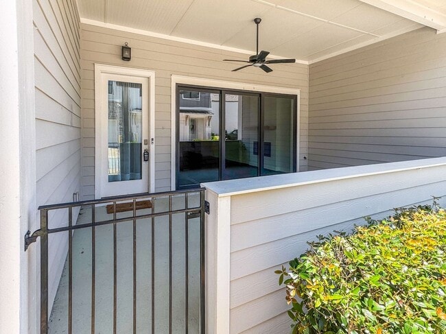 Building Photo - 671 Stickley Oak Way