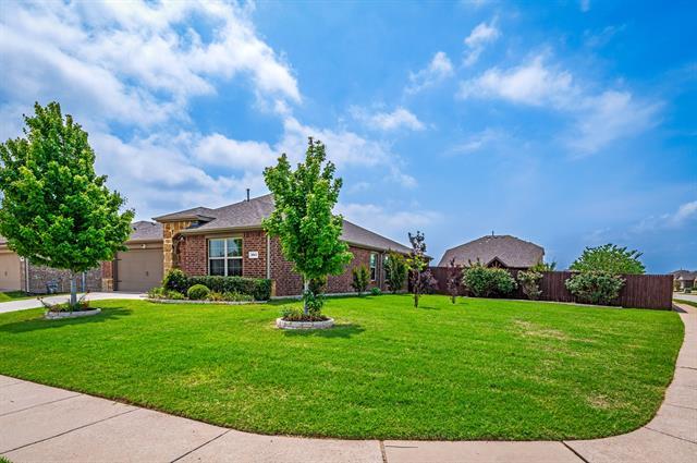 Building Photo - 1911 Meadow Crest Dr