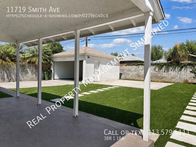 Building Photo - 11719 Smith Ave