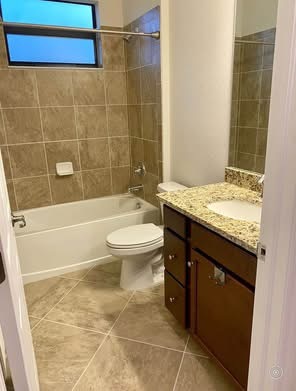 Building Photo - 9121 Glenforest Dr