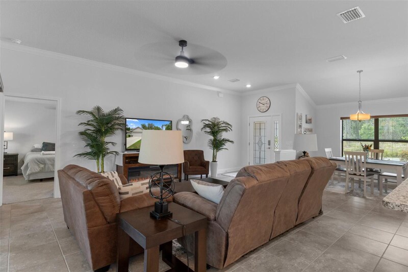 Building Photo - 2797 N Hythe Point