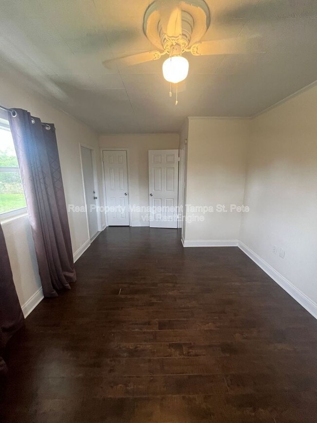 Building Photo - 6900 Miami Dr