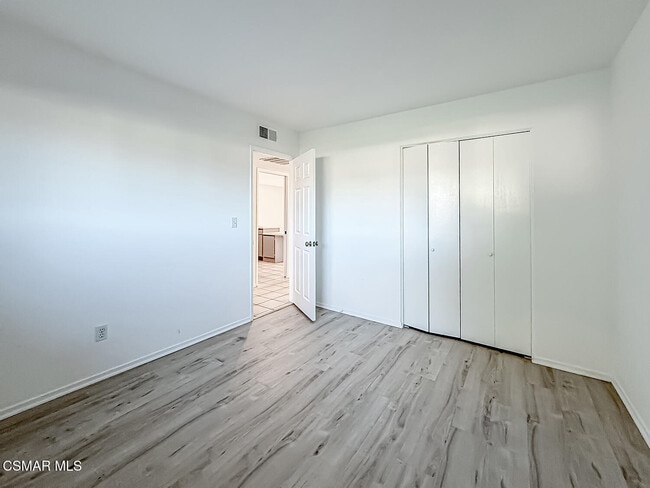 Building Photo - 4150 Lake Harbor Ln