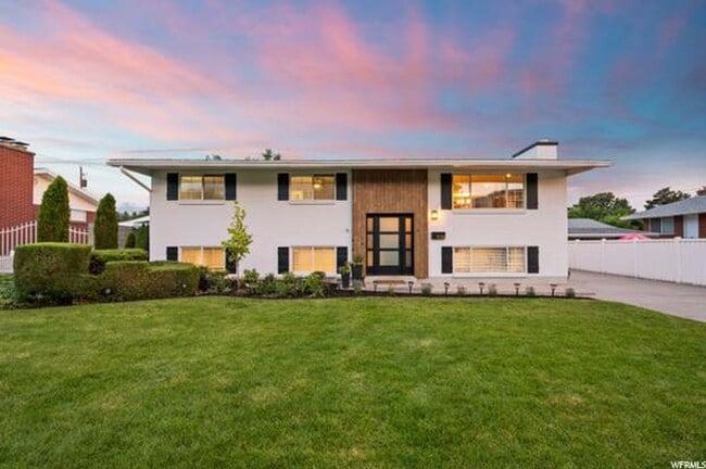 Primary Photo - Millcreek Stunner Next to St Marks Hospital!