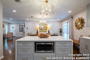 Building Photo - 606 Antler Dr