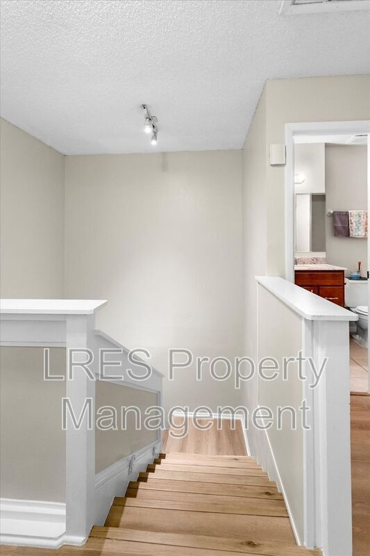 Building Photo - 4600 Lighthouse Cir