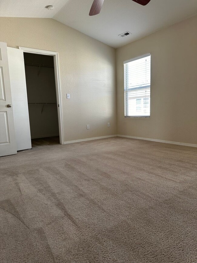 Building Photo - 10570 Country Park Point