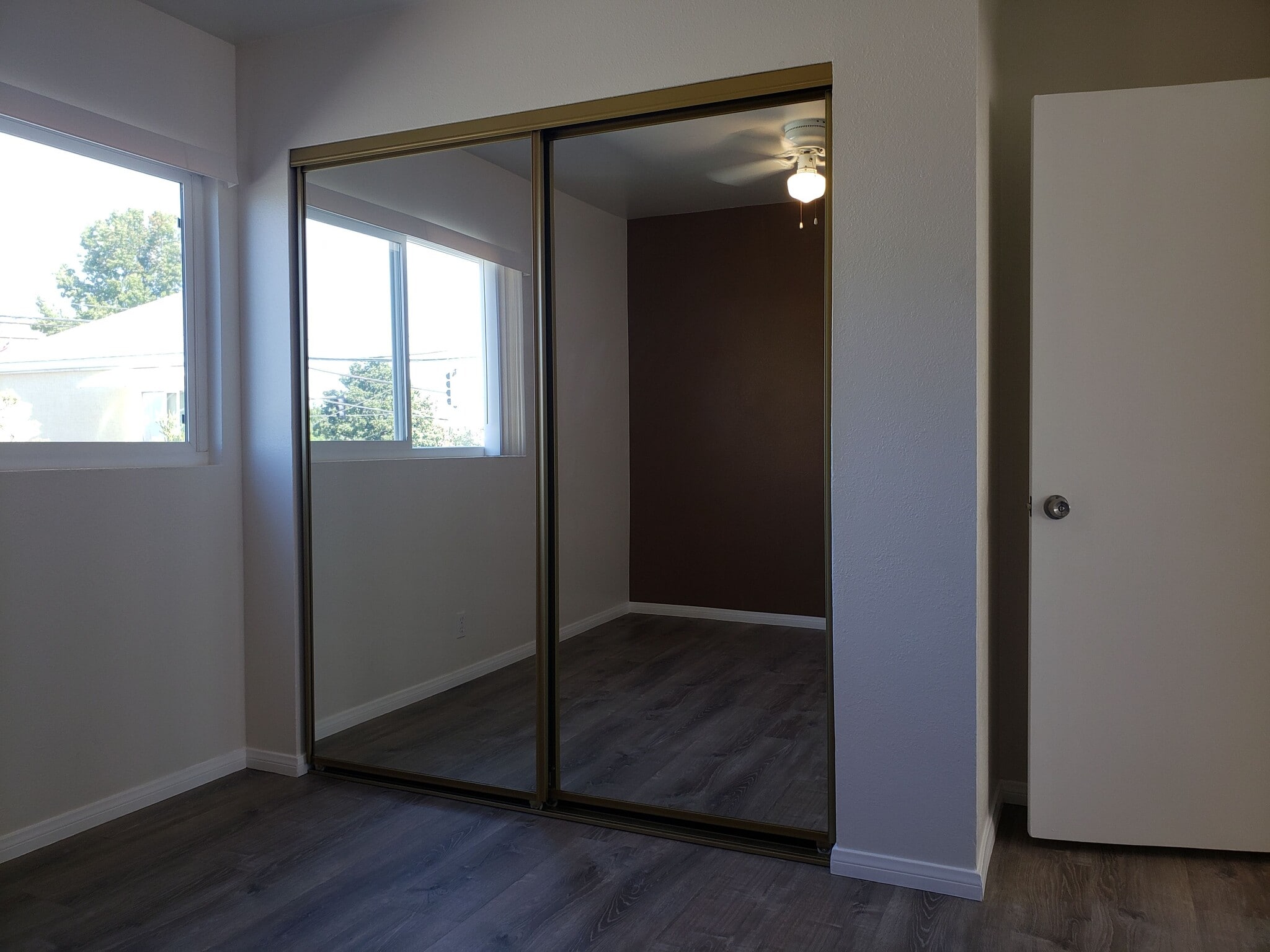 Building Photo - 1261 Victor St