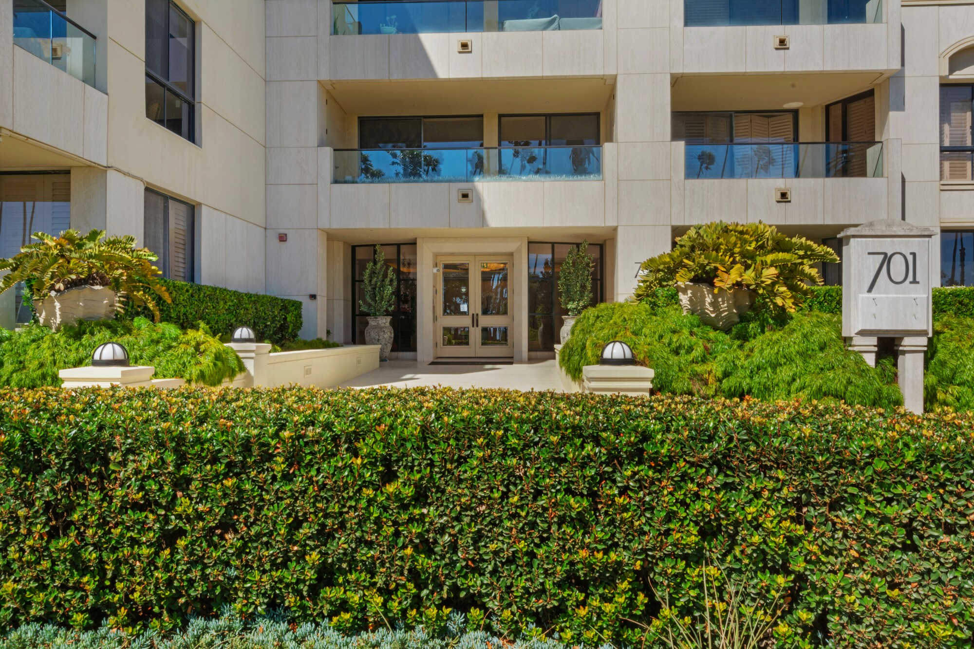 Building Photo - 701 Ocean Ave