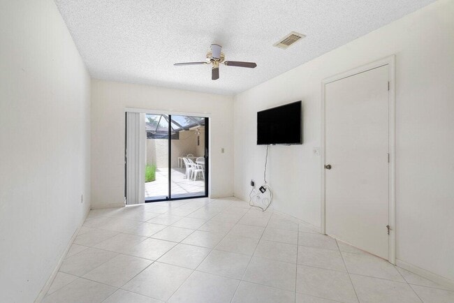 Building Photo - 23315 SW 54th Way