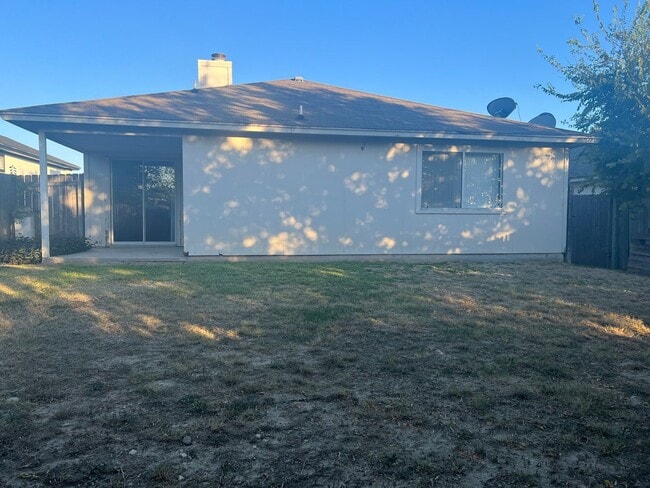 Building Photo - 2709 Haven Dr